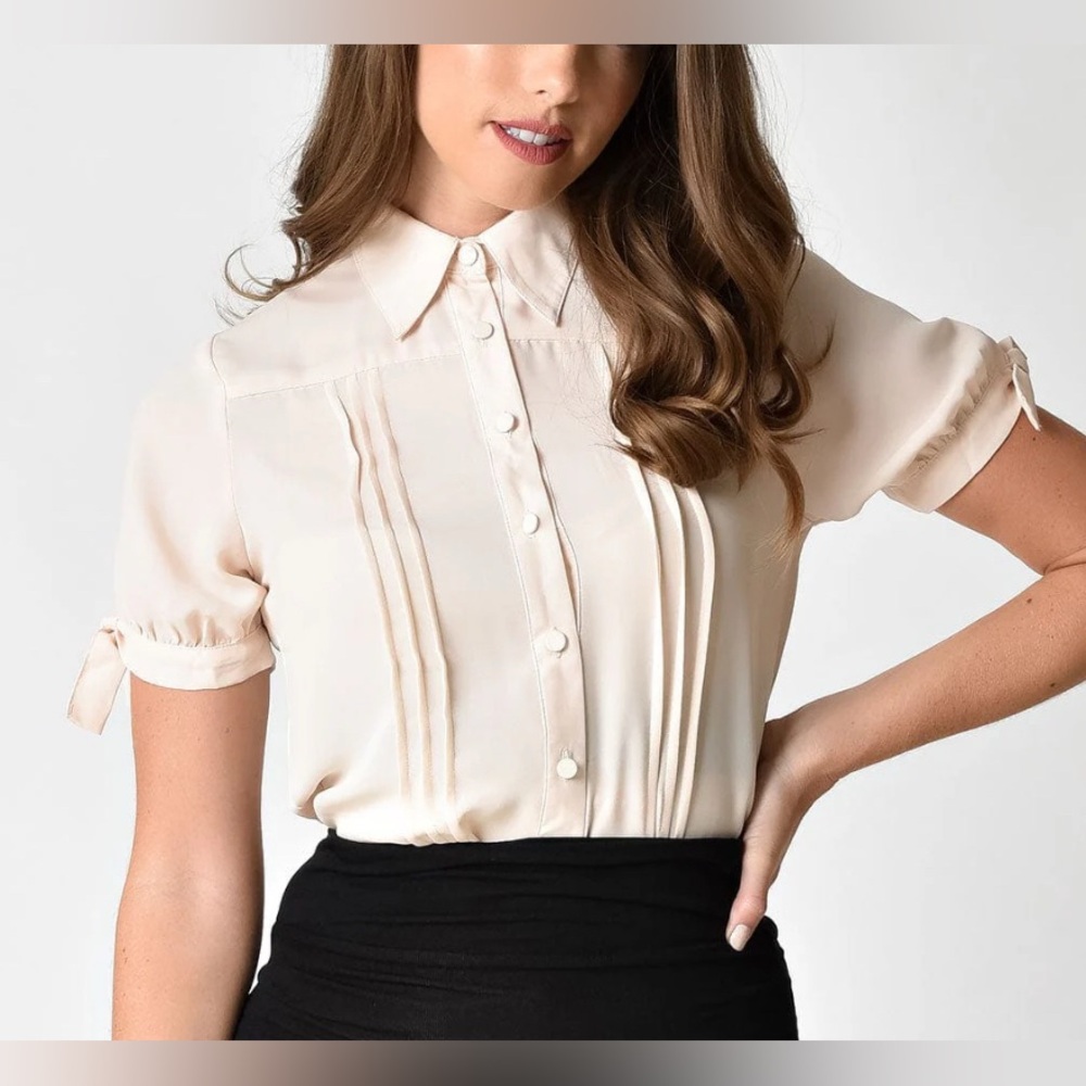 Unique Vintage 1940s Cream Short Sleeve Sheer Colvin Blouse